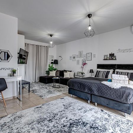 Milo Luxury House -Free Airport Pick Up-10Min Drive Villa Markópoulon Eksteriør bilde